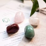 piedras, mienerales, cuarzo rosa, aventurina, talismán con indicaciones de uso