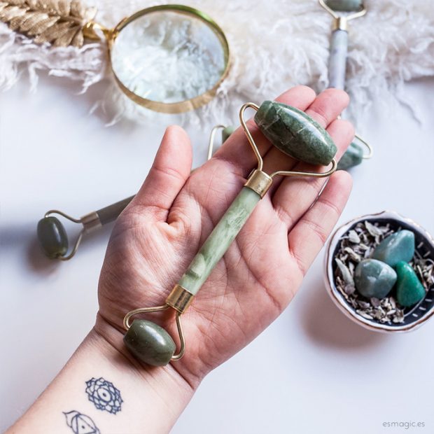 Masajeador rodillo de Jade natural