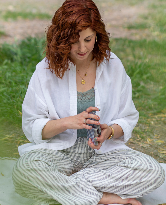 Esther Verdú con las Cartas